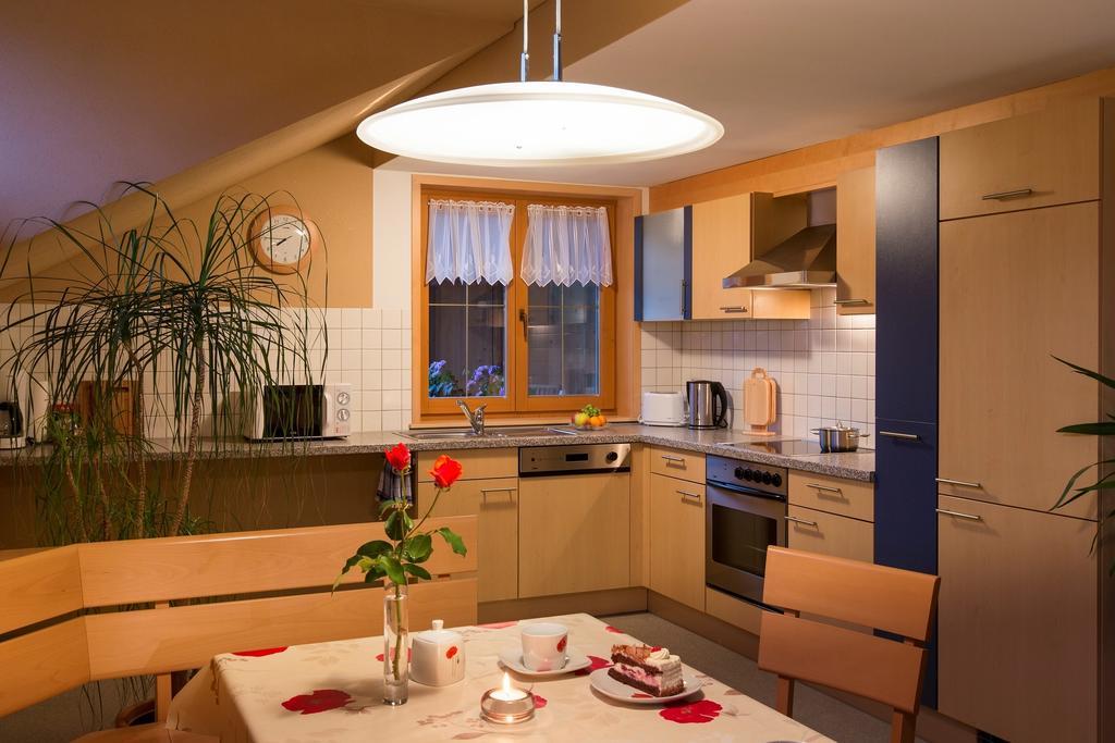 Appartment Hammerer Schwarzenberg im Bregenzerwald Zimmer foto